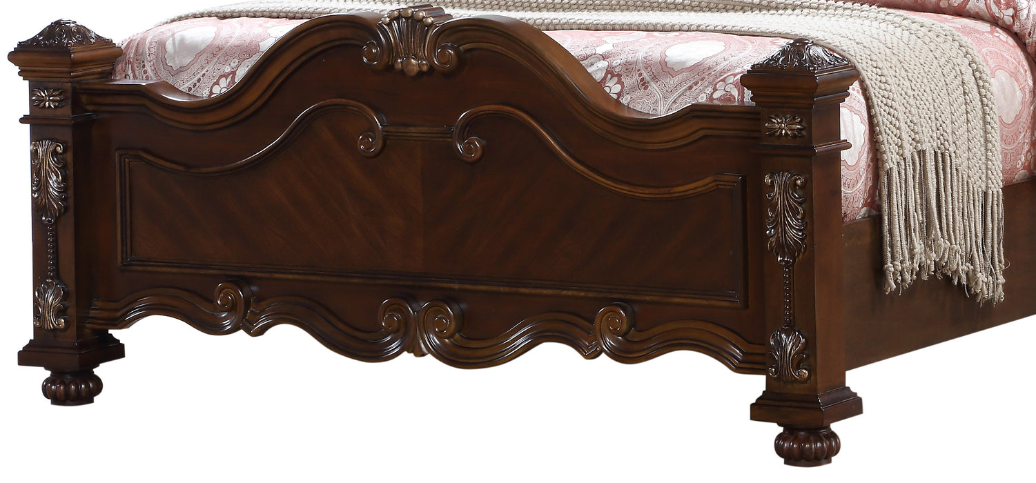 Destiny Traditional Style Queen Bed in Cherry finish Wood