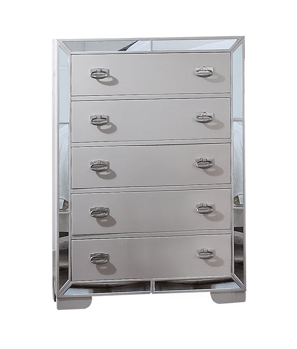 Gloria Contemporary Style Chest in White finish Wood