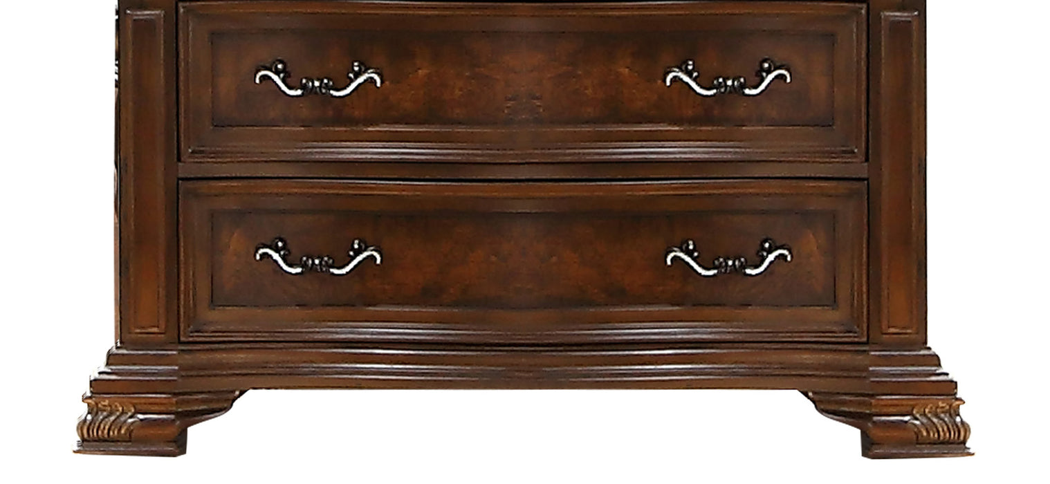 Santa Monica Traditional Style Chest in Cherry finish Wood