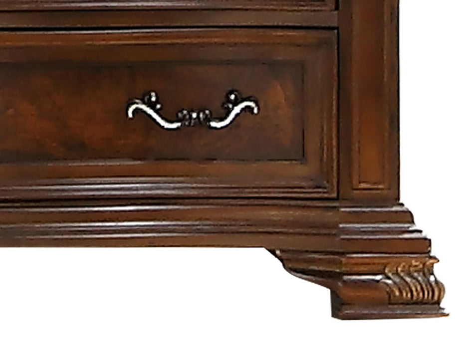 Santa Monica Traditional Style Chest in Cherry finish Wood