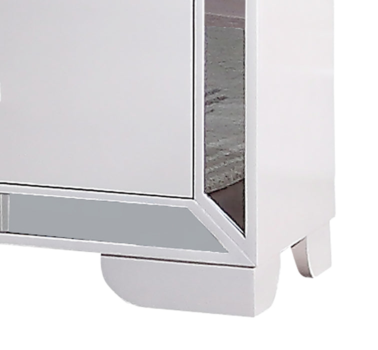 Gloria Contemporary Style Nightstand in White finish Wood
