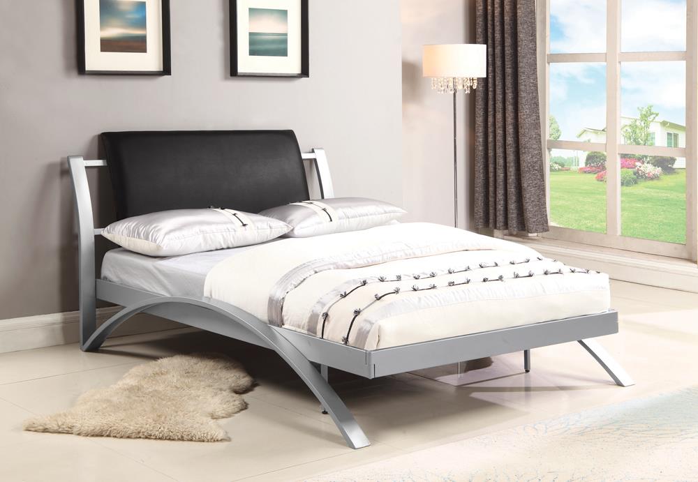 LeClair Contemporary Black and Silver Youth Full Bed image