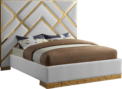 Vector White Faux Leather King Bed image